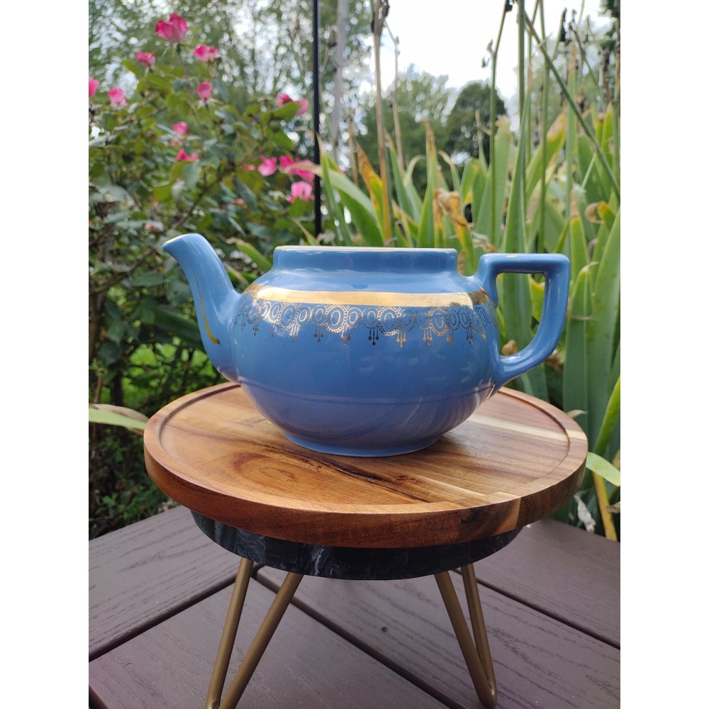 Hall China Co. Blue Teapot with Gold-Tone Accents, 4.5"x4" No lid